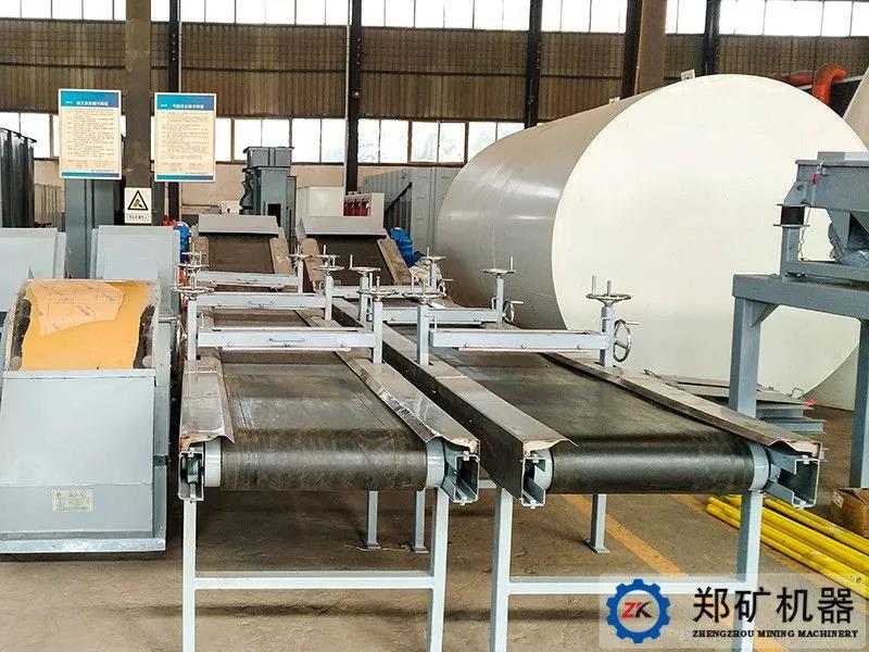 皮带机皮带跑偏原因及解决方法